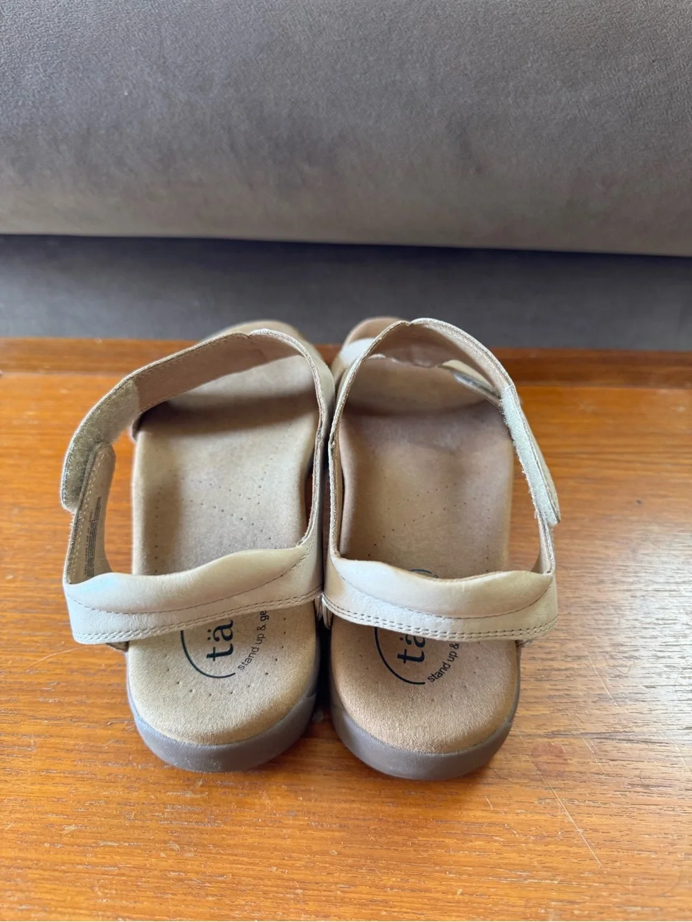 Like new, Taos The Show, size 10 in “stone.”  Worn once.  $155 new
